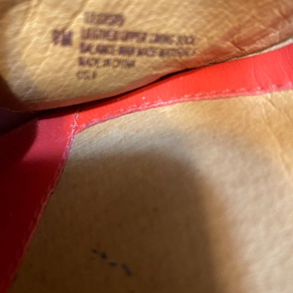 Sofft Red Peony Flower Leather Platform Wedge Sandals - Size 9 - Picture 5 of 11